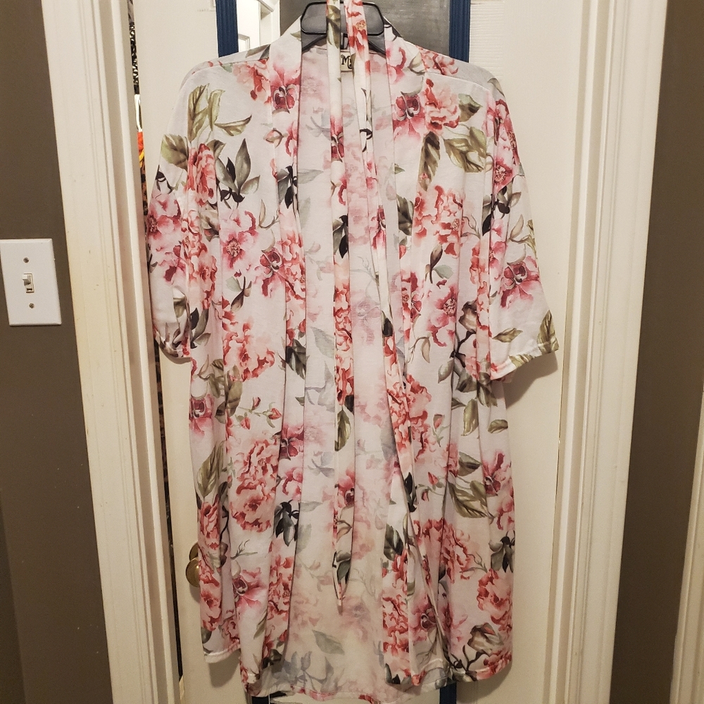 Show me your Mumu Short Robe